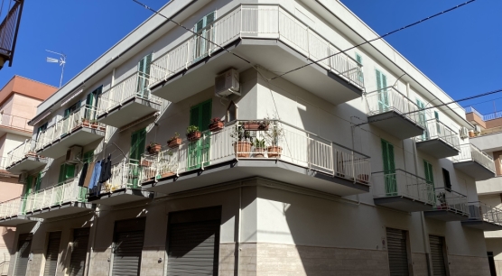 Vendita Appartamento a Corato, zona Piazza Palermo